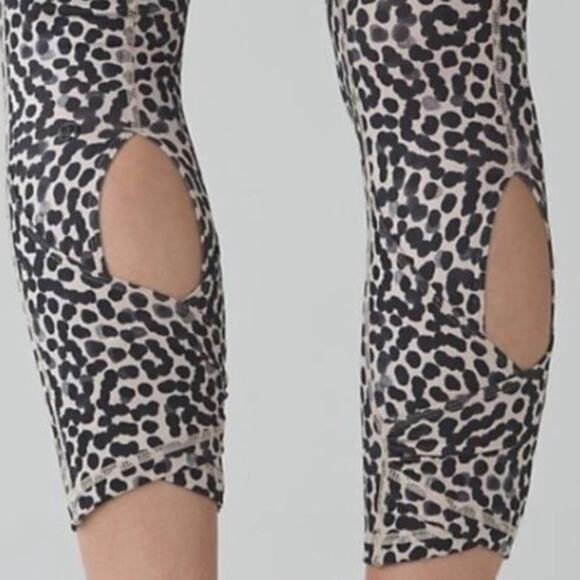 Lululemon Dance Roll Down Ace Spot Grain Wunder Under. - Picture 3 of 9